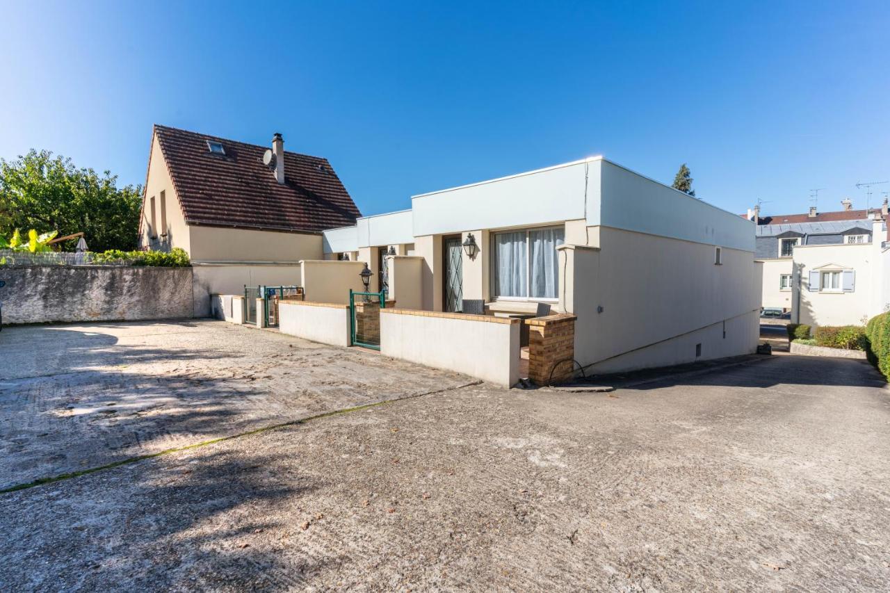 Appart'Hotel Nuiteejour Versailles Saint Cyr L'Ecole Bagian luar foto