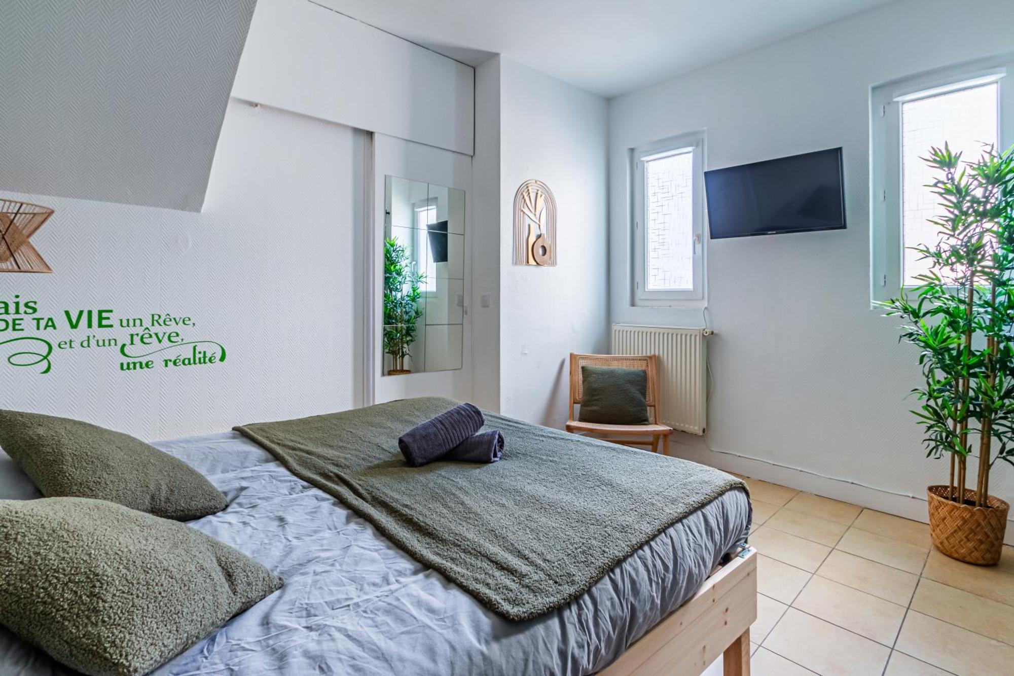 Appart'Hotel Nuiteejour Versailles Saint Cyr L'Ecole Bagian luar foto