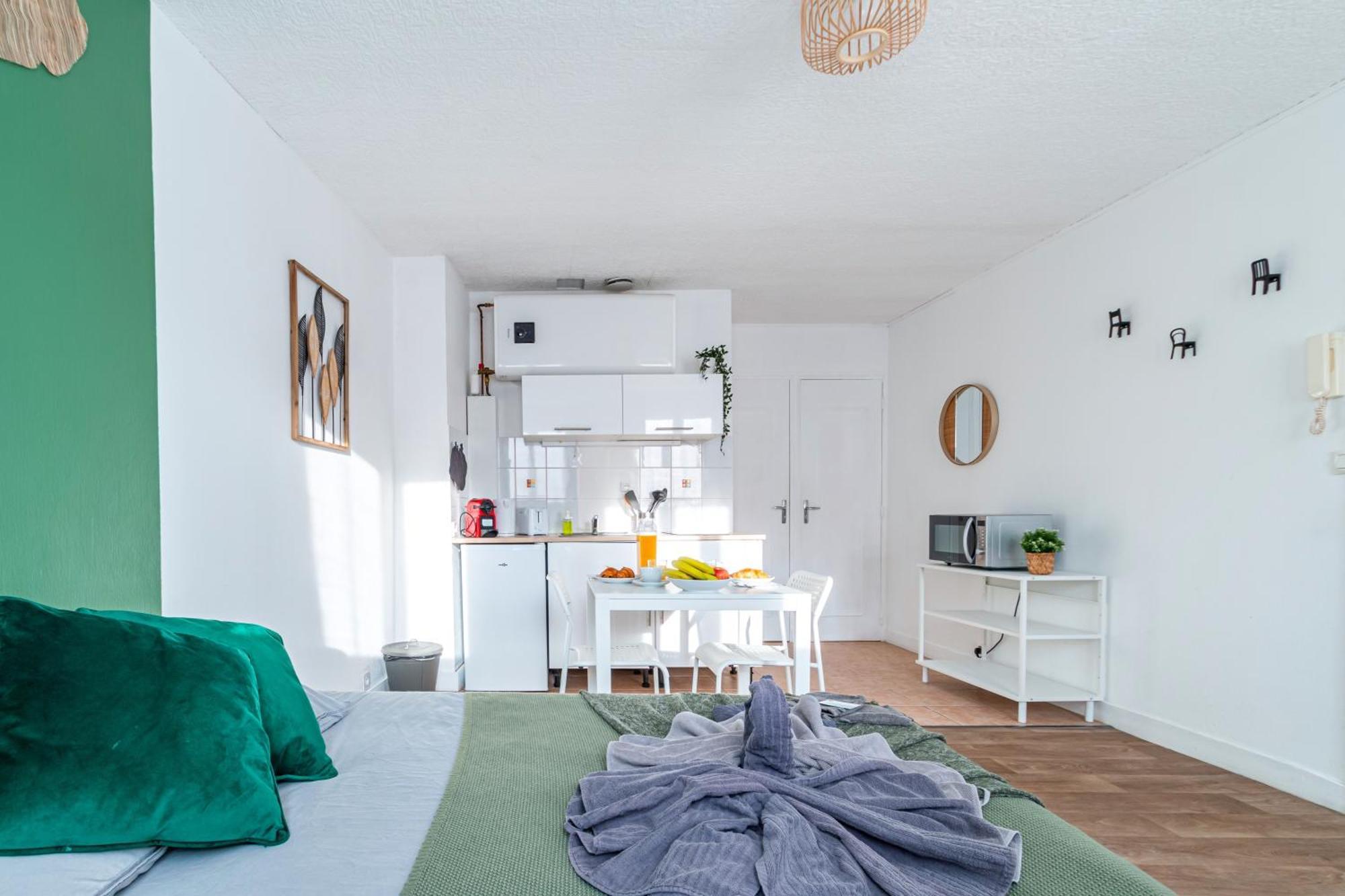 Appart'Hotel Nuiteejour Versailles Saint Cyr L'Ecole Bagian luar foto