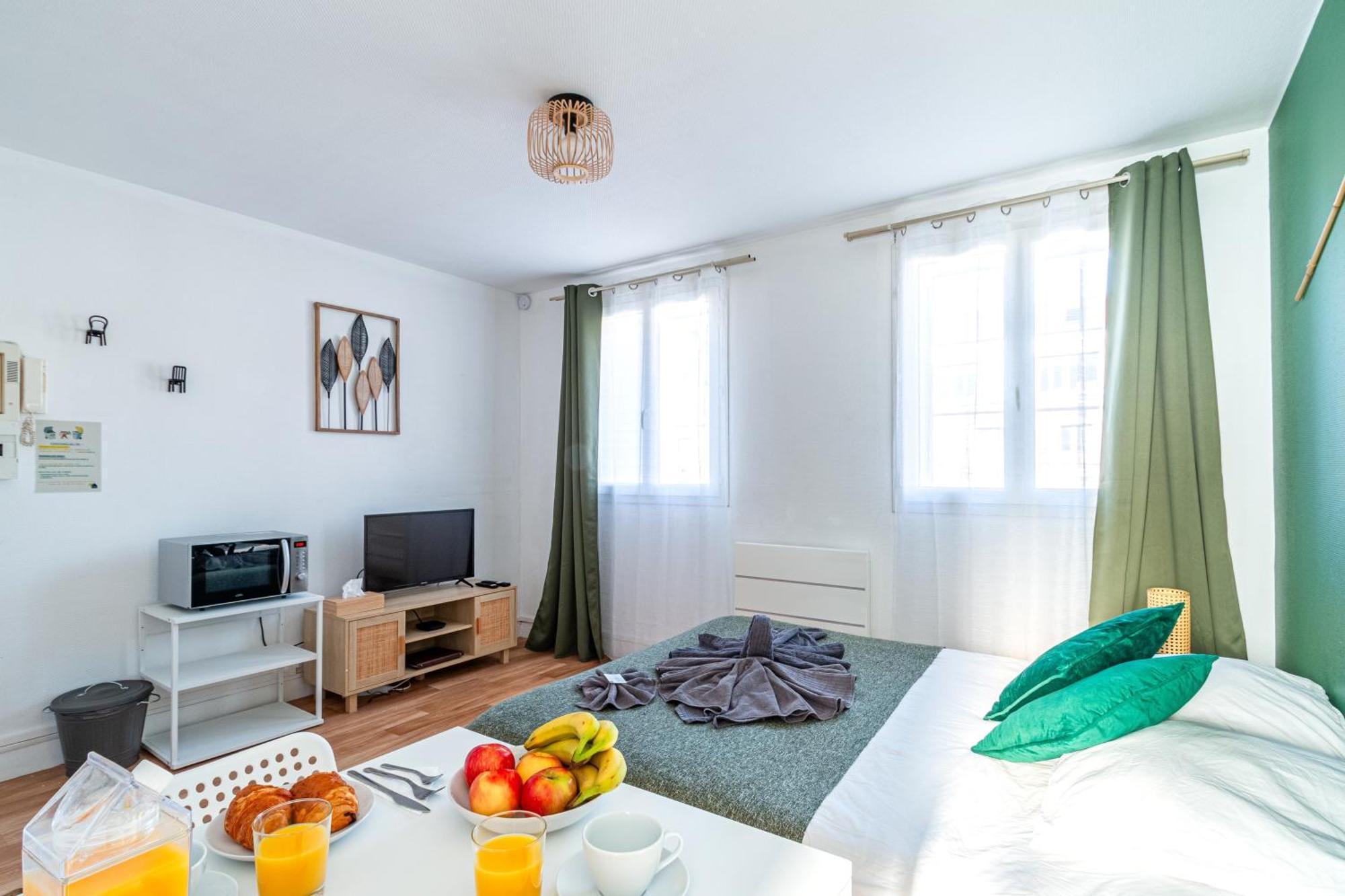 Appart'Hotel Nuiteejour Versailles Saint Cyr L'Ecole Bagian luar foto