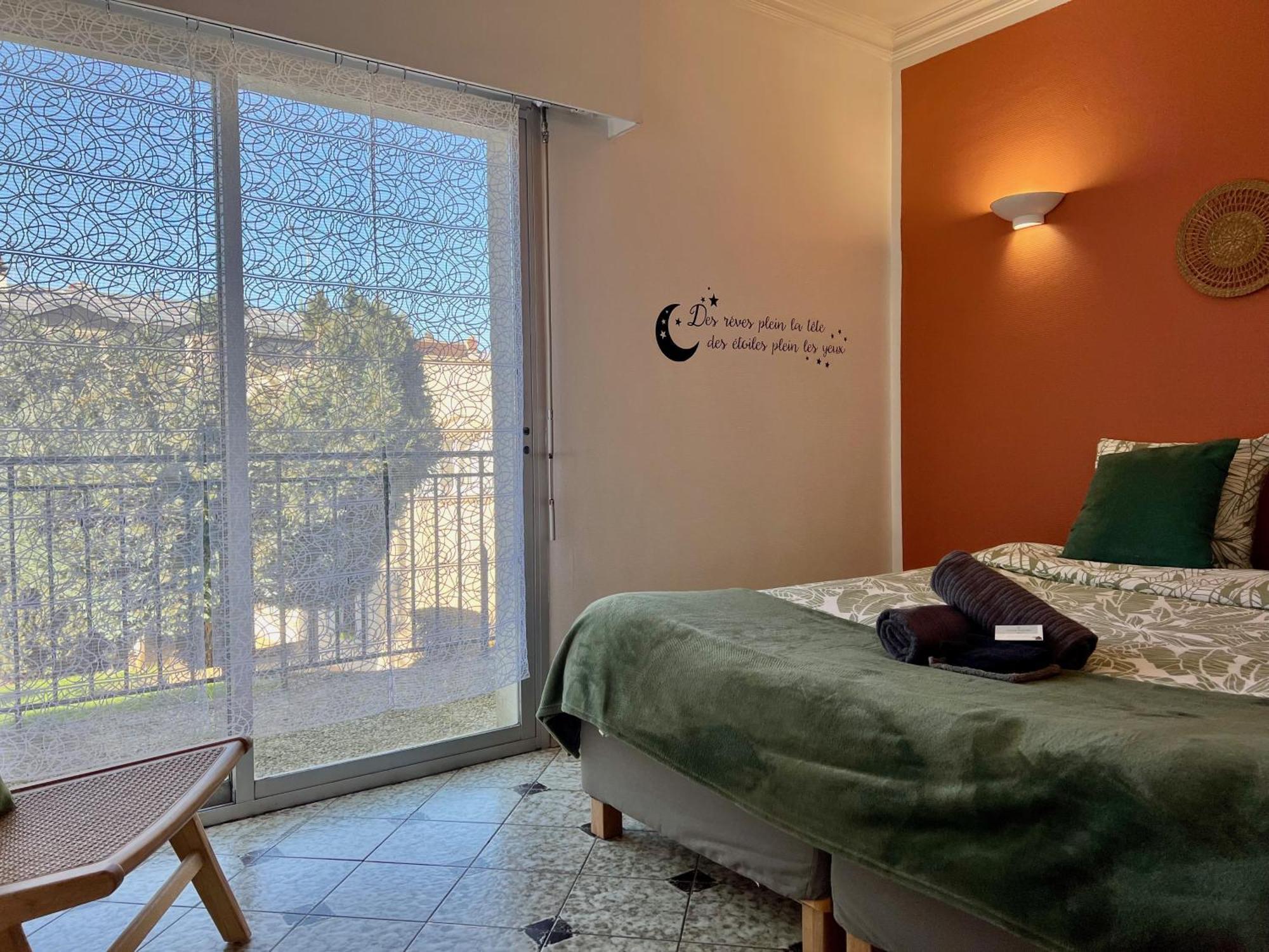 Appart'Hotel Nuiteejour Versailles Saint Cyr L'Ecole Bagian luar foto