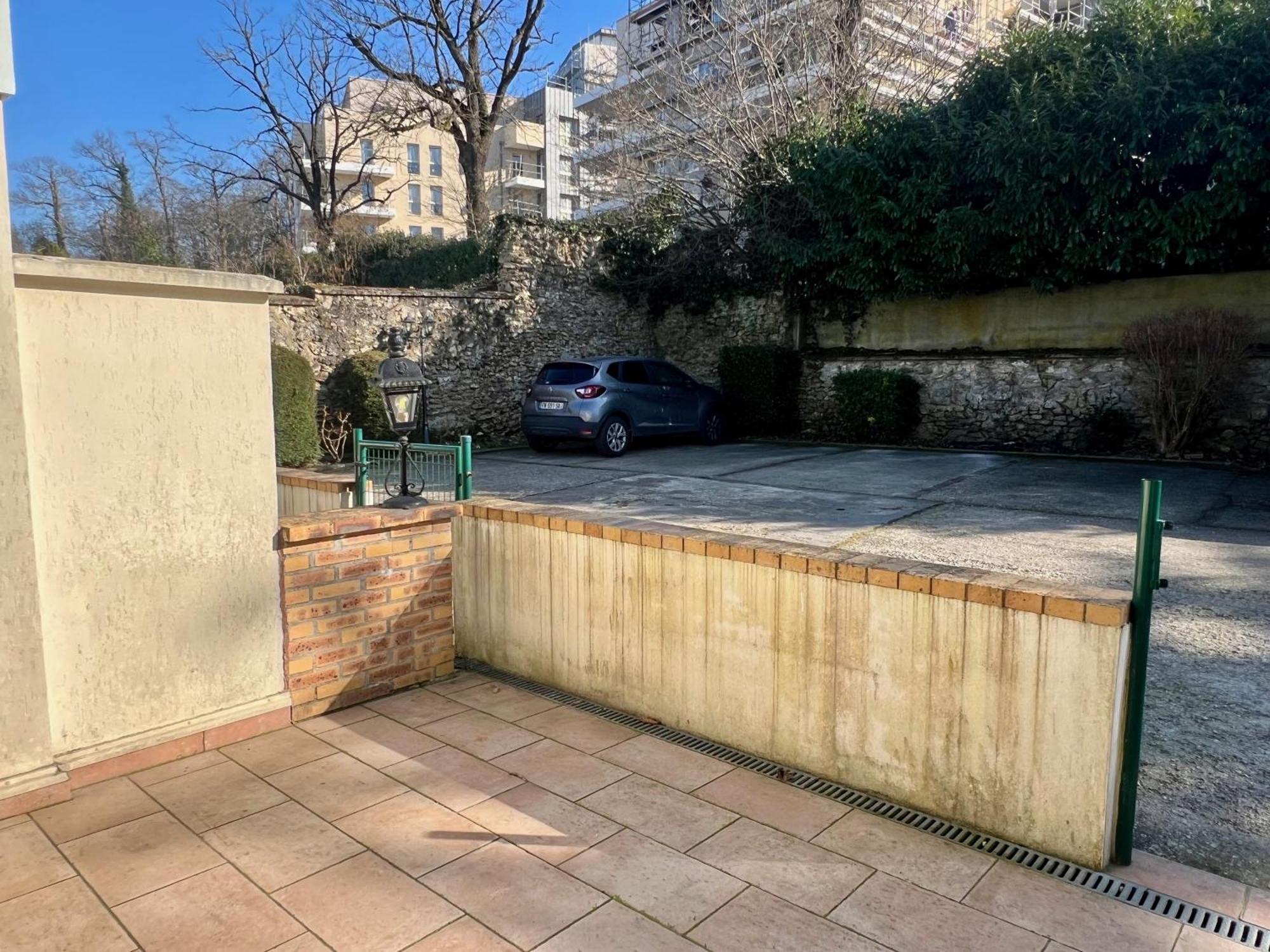 Appart'Hotel Nuiteejour Versailles Saint Cyr L'Ecole Bagian luar foto